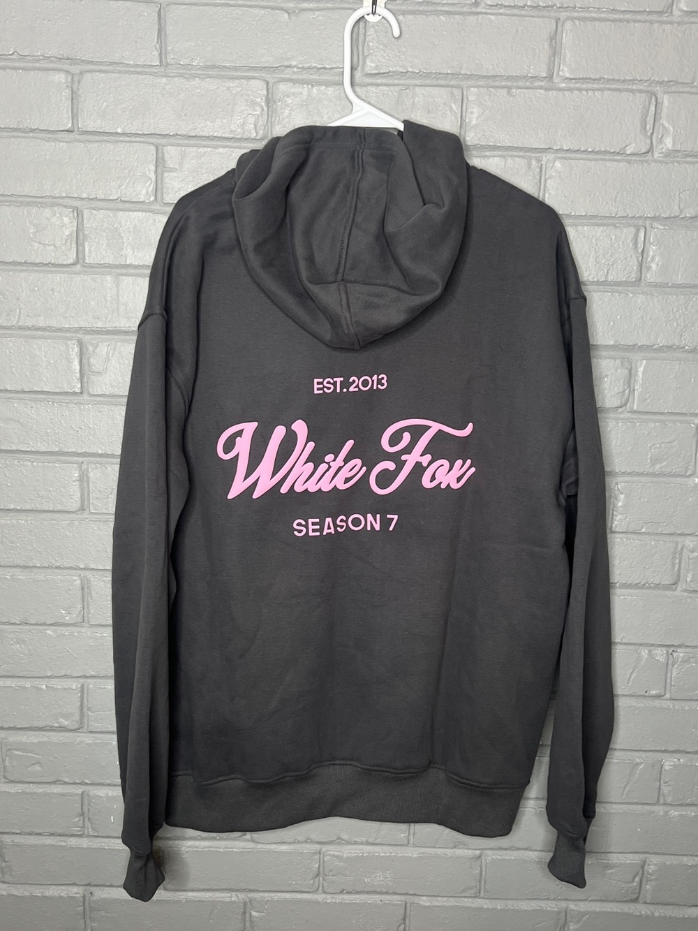 NWT! White Fox Season 7 Oversized Puff Logo Hoodie Monument Size M/L
